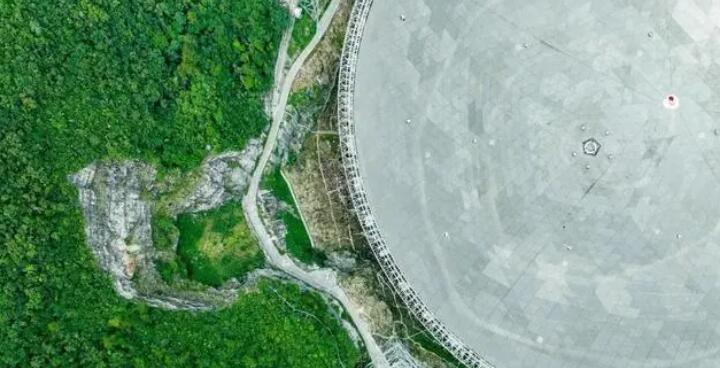 中國天眼變垃圾場?假的