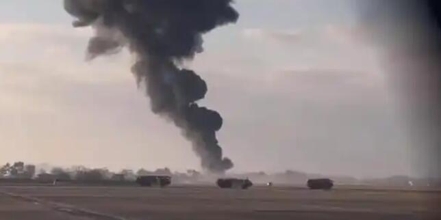 韓國(guó)一機(jī)場(chǎng)發(fā)生客機(jī)起火事故