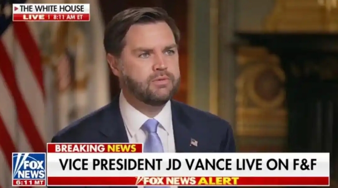 美副總統(tǒng)萬(wàn)斯稱(chēng)中國(guó)人為鄉(xiāng)巴佬