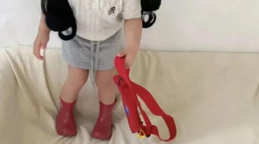 韓國(guó)剛滿(mǎn)十八歲女生穿衣搭配